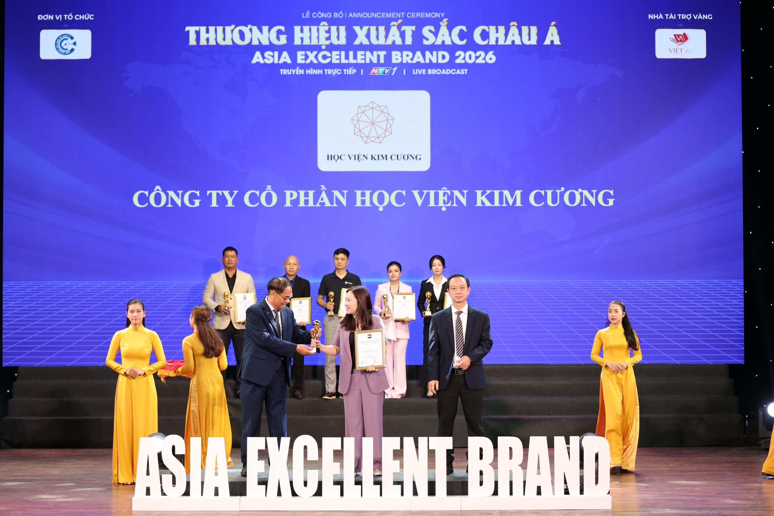 Học viện Kim Cương nhận giải Thương hiệu Xuất sắc Châu Á 2026
